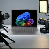 Lenovo Yoga 7i 2-in-1 Gen10 14, Intel Intel® Core Ultra 7 258V Prozessor LPE-Kerne bis zu 3,70 GHz P-Kerne bis zu 4,80 GHz ,  32 GB MOP, Windows 11 Home 64, 1 TB SSD M.2 2242 PCIe 4.0 TLC