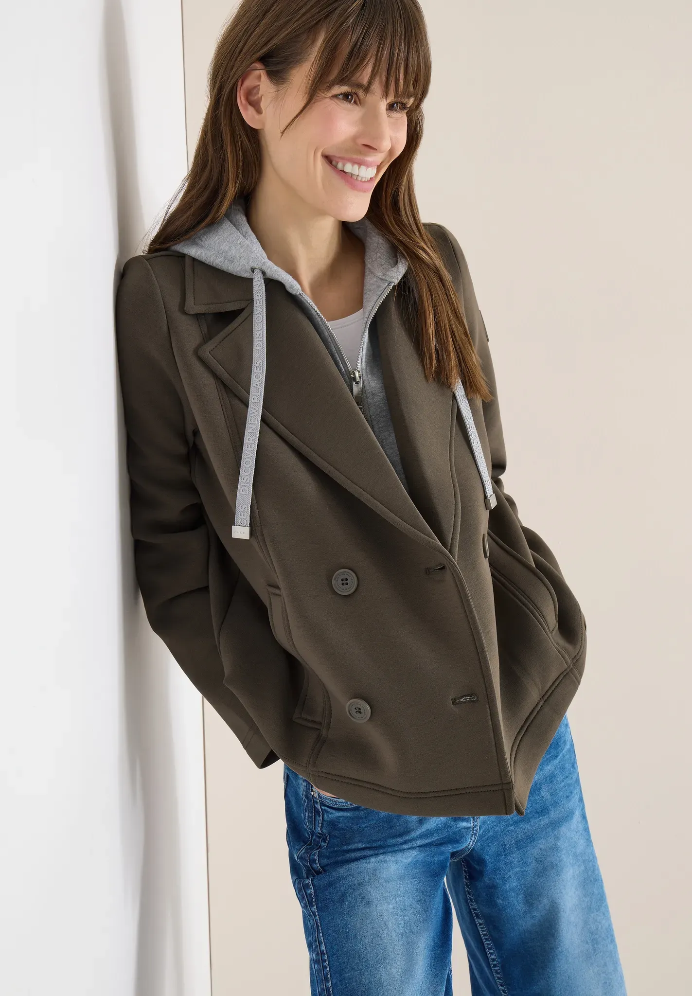 Cabanjacke CECIL, Damen, Gr. XL (44), mocha taupe, Web, Obermaterial: 93% Polyester, 7% Elasthan. Futter: 100% Polyester, unifarben mit Farbeinsatz, normal hüftlang, Rundhals, abgesteppte Kante, Jacken, mit Reverskragen und Kapuze