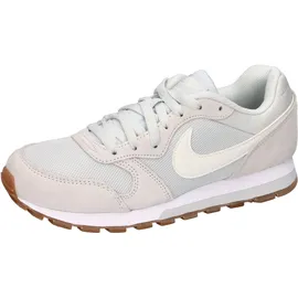 Nike MD Runner 2 Damen Photon Dust/Sail/White/Gum 40