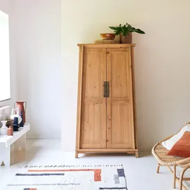 Tikamoon Schrank Yuki aus massivem recycelten Pinienholz