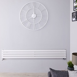 Design Heizkörper Horizontal Doppellagig Weiß 236mm x 1600mm 815W - Revive, von Hudson Reed