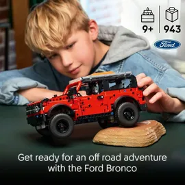 LEGO Technic Ford Bronco Offroader 42213