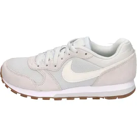 Nike MD Runner 2 Damen Photon Dust/Sail/White/Gum 40