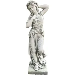 Gartenfigur XENIA: Klassische Schönheit für Ihren Außenbereich
