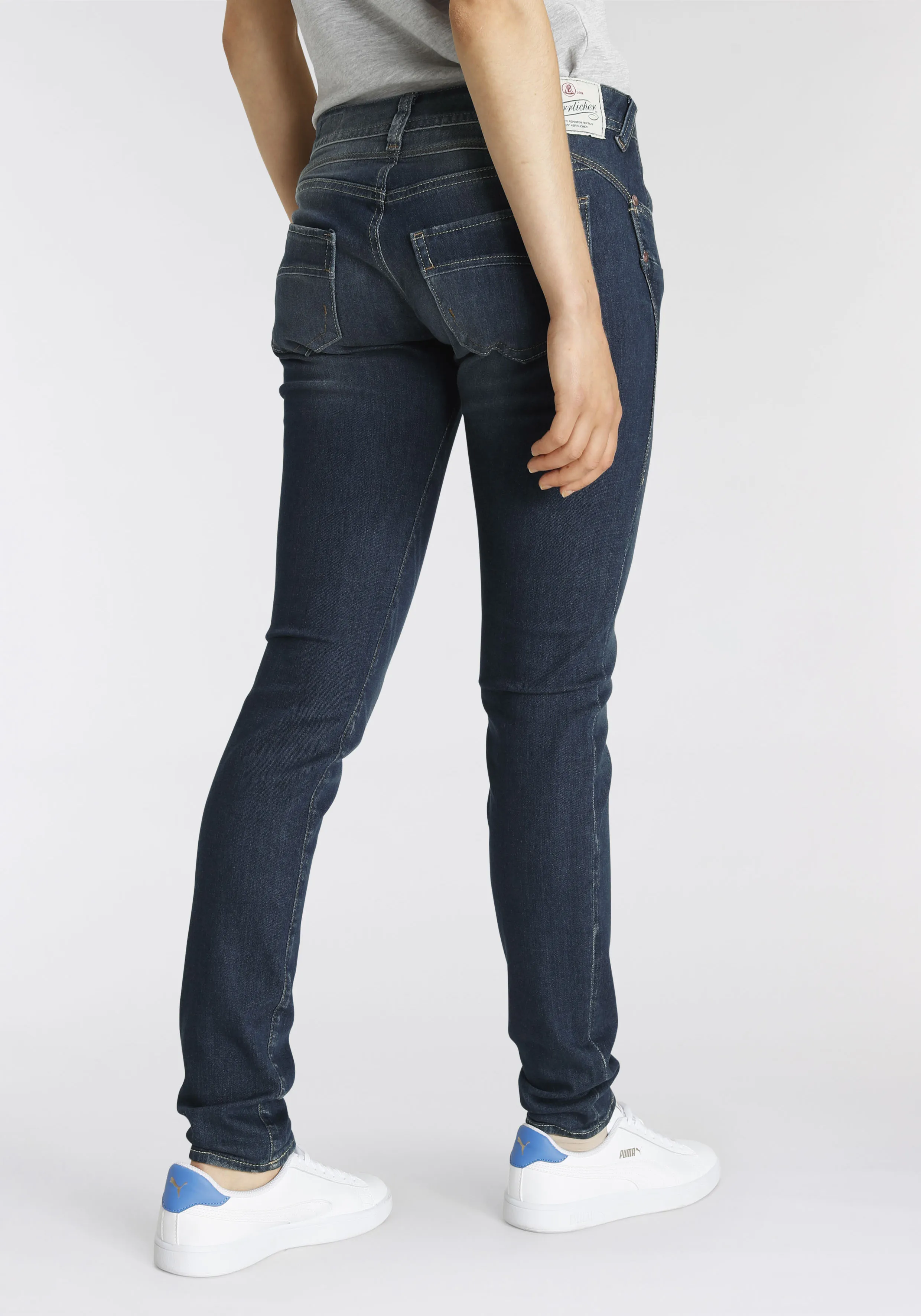 Slim-fit-Jeans HERRLICHER "PIPER" Gr. 25, Länge 30, blau (doom 93) Damen Jeans Röhrenjeans umweltfreundlich dank Kitotex Technologie