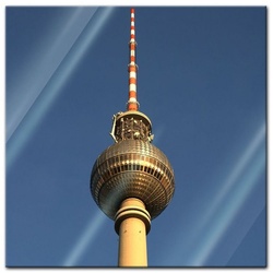 Bilderdepot24 Glasbild, Berliner Fernsehturm bunt 50 cm x 50 cm