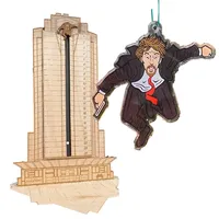 2023 Die Hard Adventskalender – Hans Gruber Falling Off Nakatomi Plaza Adventskalender – Lustiger Holz Weihnachts Countdown-Kalender 24 Tage für Heimdekoration, Kalendergeschenk (Kalender + Ornament)