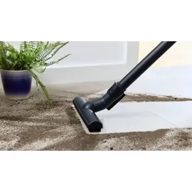 Bosch BGD38RD1H Serie 4 Bodenstaubsauger mit Beutel rot