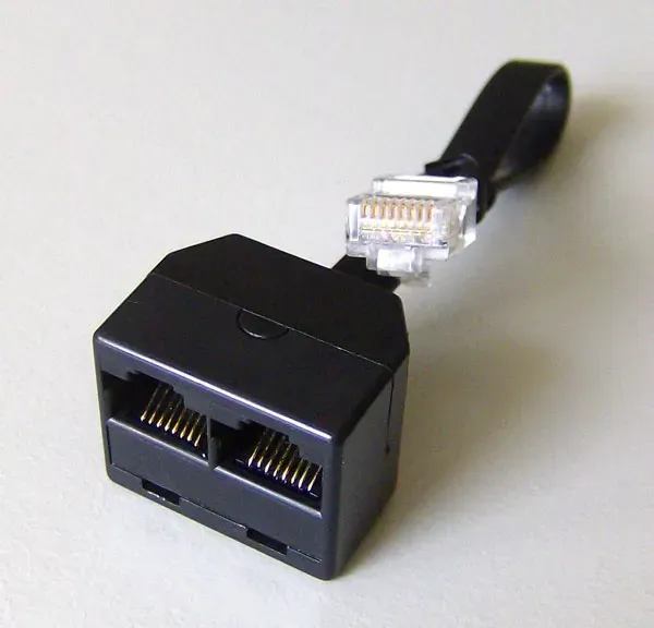 DUOPHON ISDN Y Adapter RJ45 - 2 x RJ45 Anschluss an 3 Voice-Boxen DUO2555 NEU