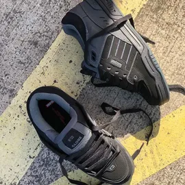 Globe Fusion Black Night - schwarz 43