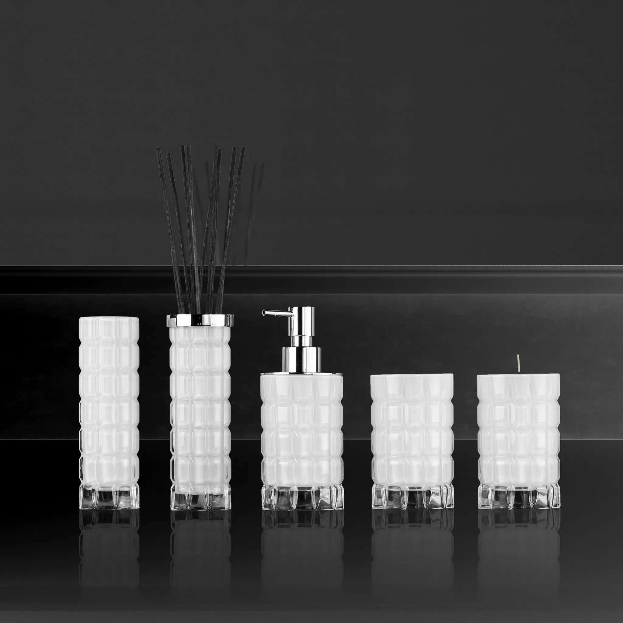 Glassdesign Valentino 3 Glas mit Duftkerze VALENTINO3T31 - weiß