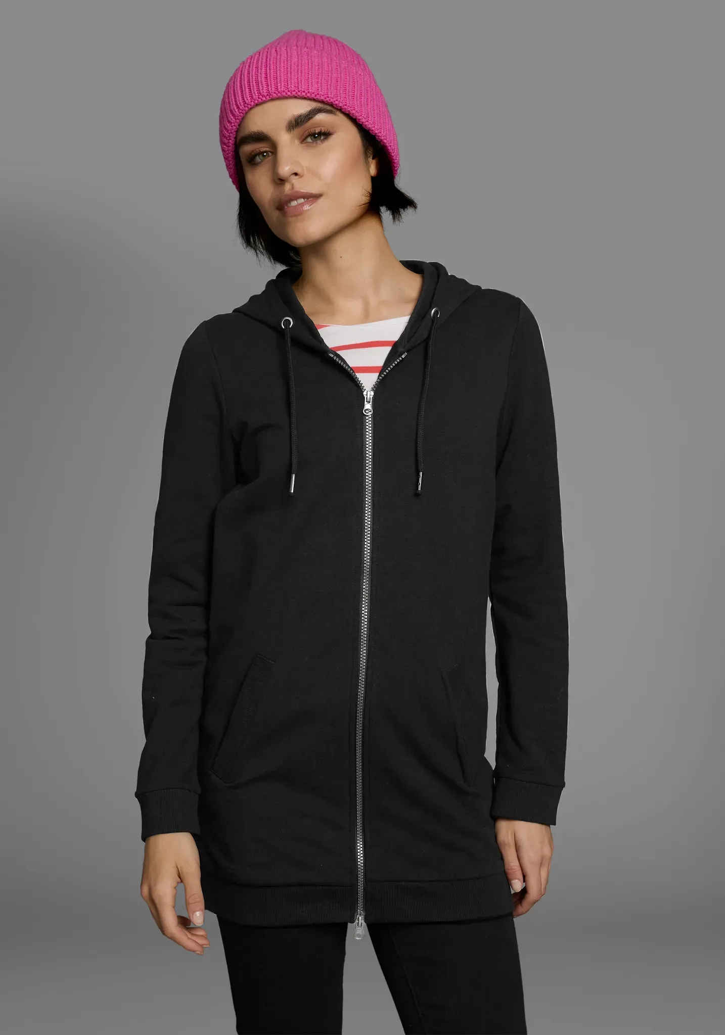 Sweatjacke FLASHLIGHTS, Damen, Gr. 52/54, schwarz, Interlock, Obermaterial: 95% Baumwolle, 5% Elasthan. Kapuzenfutter: 100% Baumwolle, unifarben, Basic, lässig geschnitten Po-bedeckend, Sweatjacken Sweatjacke, in langer Form mit Zipper