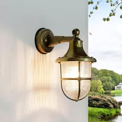 Licht-Erlebnisse Außenwandlampe SANTORIN echtes Messing Glas Schirm rostfrei E27 Rustikale Wandleuchte Haus Hof Balkon Terrasse, LI2/1/004