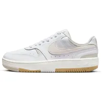 Nike Gamma Force Damen White/Light Bone/Sanddrift/Phantom 38,5