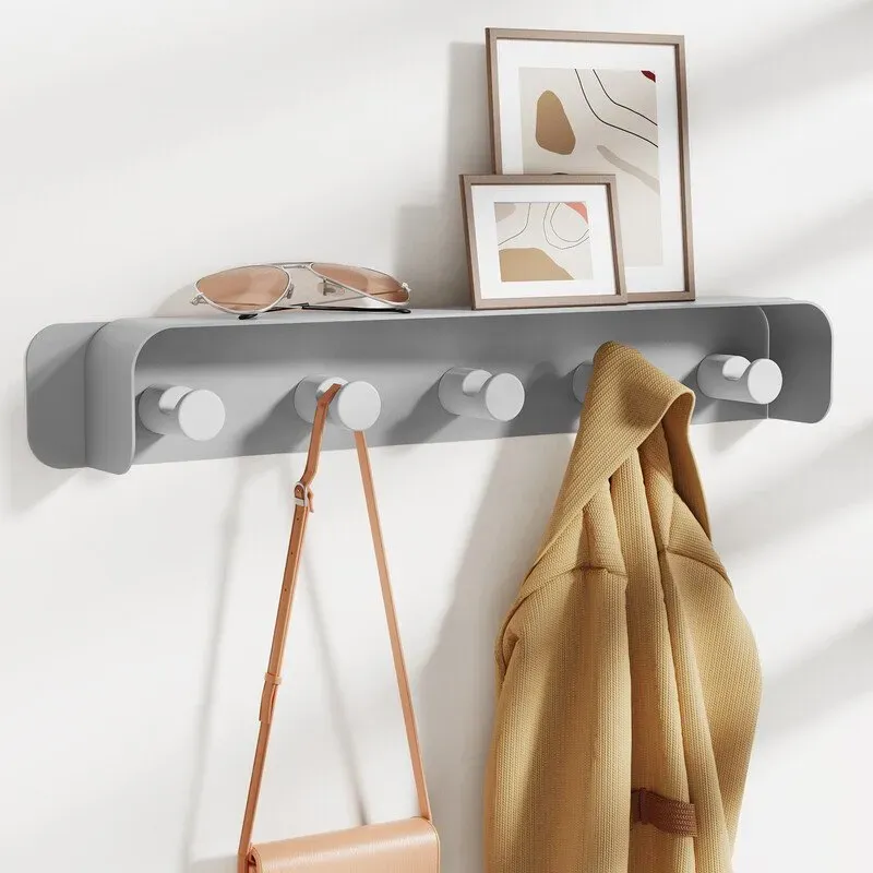 KAPANOU Kleiderständer mit Wandmontage, 5 Haken und Ablage, robuster Metall-Kleiderständer aus Aluminium für Badezimmer, Schlafzimmer, Eingangsbereich, dekorativ und vielseitig, zum Aufhängen von Handtüchern, Hüten und Taschen (Grau), Neujahrssale, Top-Geschenkideen