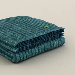 Benetton - Decke 140 x 190 cm, 900 g, 100 % Acryl, blaue Früchte