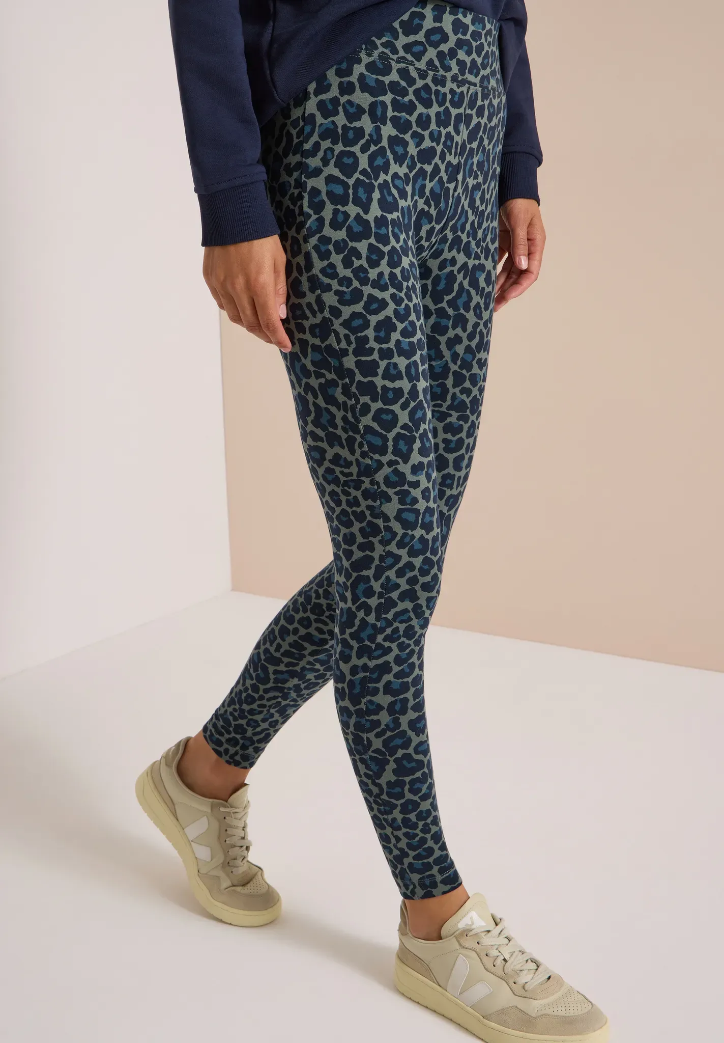 Leggings CECIL, Damen, Gr. S (38), blau (dried olive grün), Web, 95% Baumwolle, 5% Elasthan, skinny fit lang, Hosen Leggings, mit Leo-Muster
