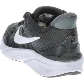 Nike Star Runner 4 Laufschuhe Kinder 001 black/white-anthracite 38