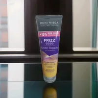 John Frieda Frizz Ease Wunder-Reparatur 250 ml