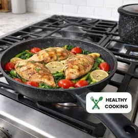 just perfecto household appliances Just Perfecto Töpfe Pfannen 11-Teilig,Topfset Pfannenset mit abnehmbaren Griffen,Pfanne 20/26cm,Topf 18/20cm,Tiefe Bratpfanne 26cm,Antihaftversiegelung,Kochen stapelbar topf Induktion,Ofenfest (Black)