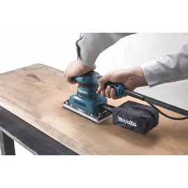 Makita BO3711J ohne Akku + Koffer