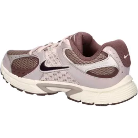 Nike V5 RNR Kinder Taupe Haze/Tattoo/Silit Red/Burgundy Ash 38,5
