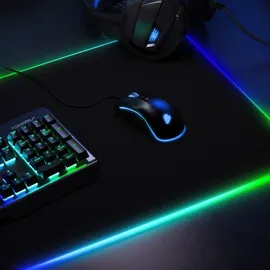 Titanwolf RGB Gaming Mauspad XL 900 x 400 mm Mousepad - verbessert Präzision & Geschwindigkeit