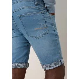 delmao Jeansshorts DELMAO, Herren, Gr. 44, N-Gr, blau used, Denim/Jeans, Obermaterial: 99% Baumwolle, 1% Elasthan, kontrastfarbene Details, regular fit kniefrei, Jeans Jeansshorts, gerade geschnittene Beine, Regular-Fit, kniefreie Länge