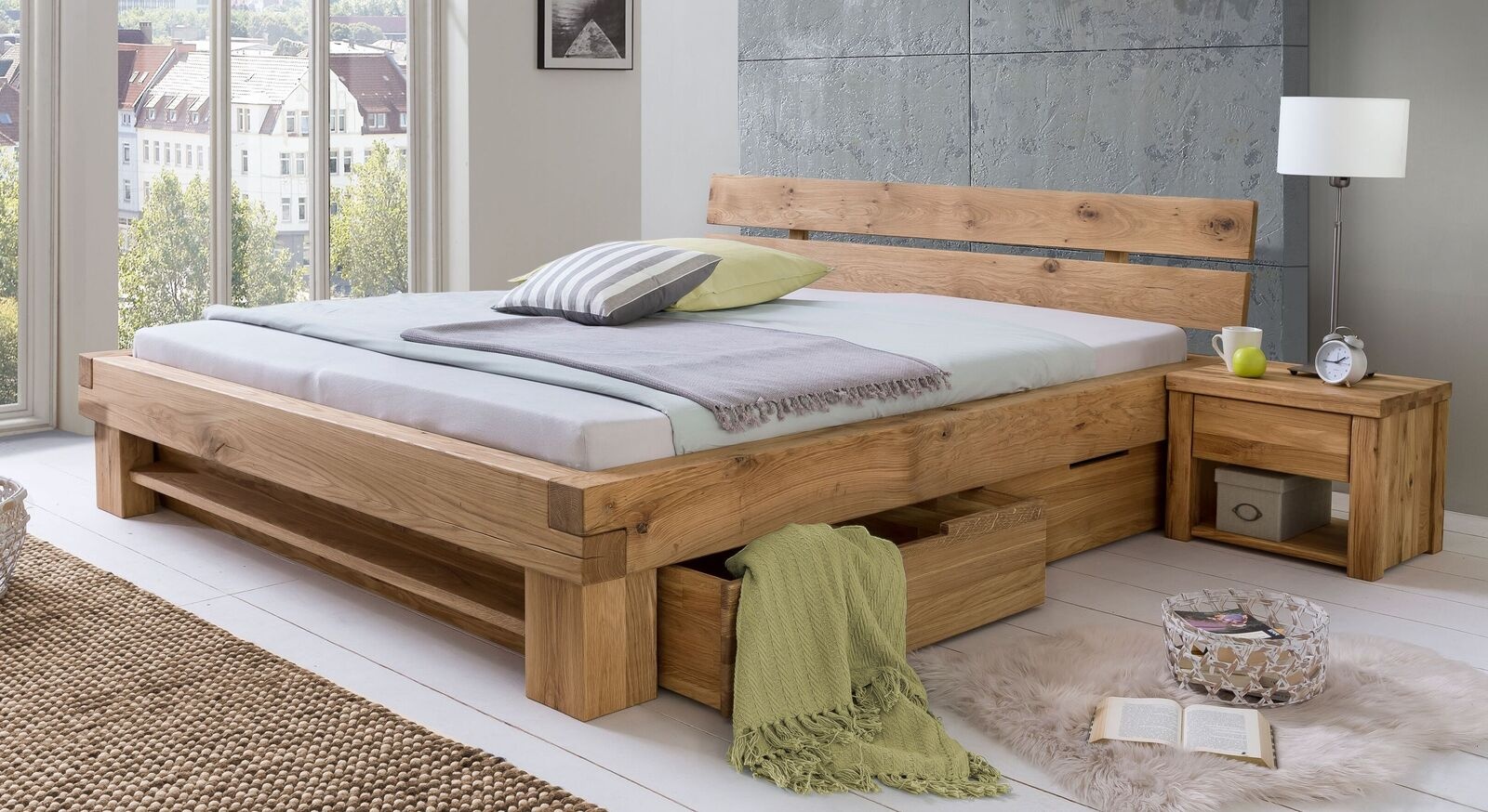 Schubkasten-Bett 200x200 cm aus Wildeichenholz mit Regal - Tomba