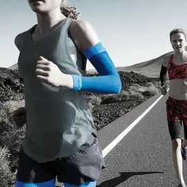 Bauerfeind Compression Sleeves Arm 1 Paar Blau L