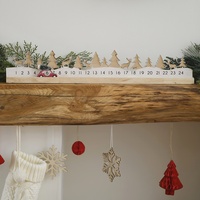 Ginger Ray Wiederverwendbarer Weihnachts-Adventskalender aus Holz mit beweglichem Auto-Kaminsims, Dekoration, Countdown, RUS-138, weiß