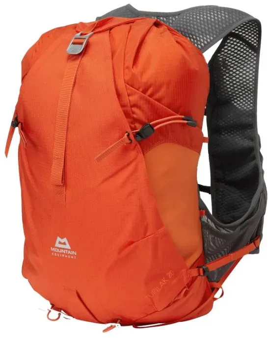 Mountain Equipment Tupilak 20 Vest Pack - Kombination aus Running-Weste und Kletterrucksack.