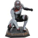 Diamond Select Toys Diamond Select MAY192368 Avengers Ant-Man PVC Diorama, Figure