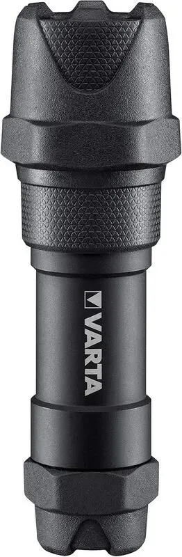 Varta Unzerstörbare H30 Pro COB LED Laterne mit 6 x AA Longlife Power Batterien, Wasser- und Staubdicht, Stoßfest, Bruchsichere Linse und Reflektor [Energieklasse A]