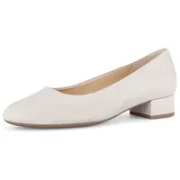 Gabor Pumps in sand