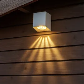 Nowa Außenleuchte Kunststoff 10x11,5x10 cm 2x 2 Watt warmweiß weiß