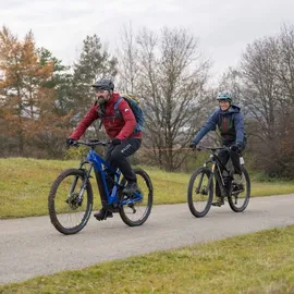 Kommit Fahrrad Zugsystem Abschleppseil schwarz, für Kinder und Erwachsene, 2 m, 120 kg Zugkraft