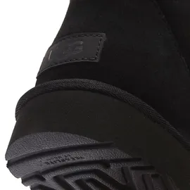 UGG Australia Classic Short II Black 40