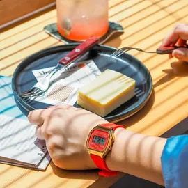 ICE-Watch Digitaluhr für Damen - Gold/Weiß