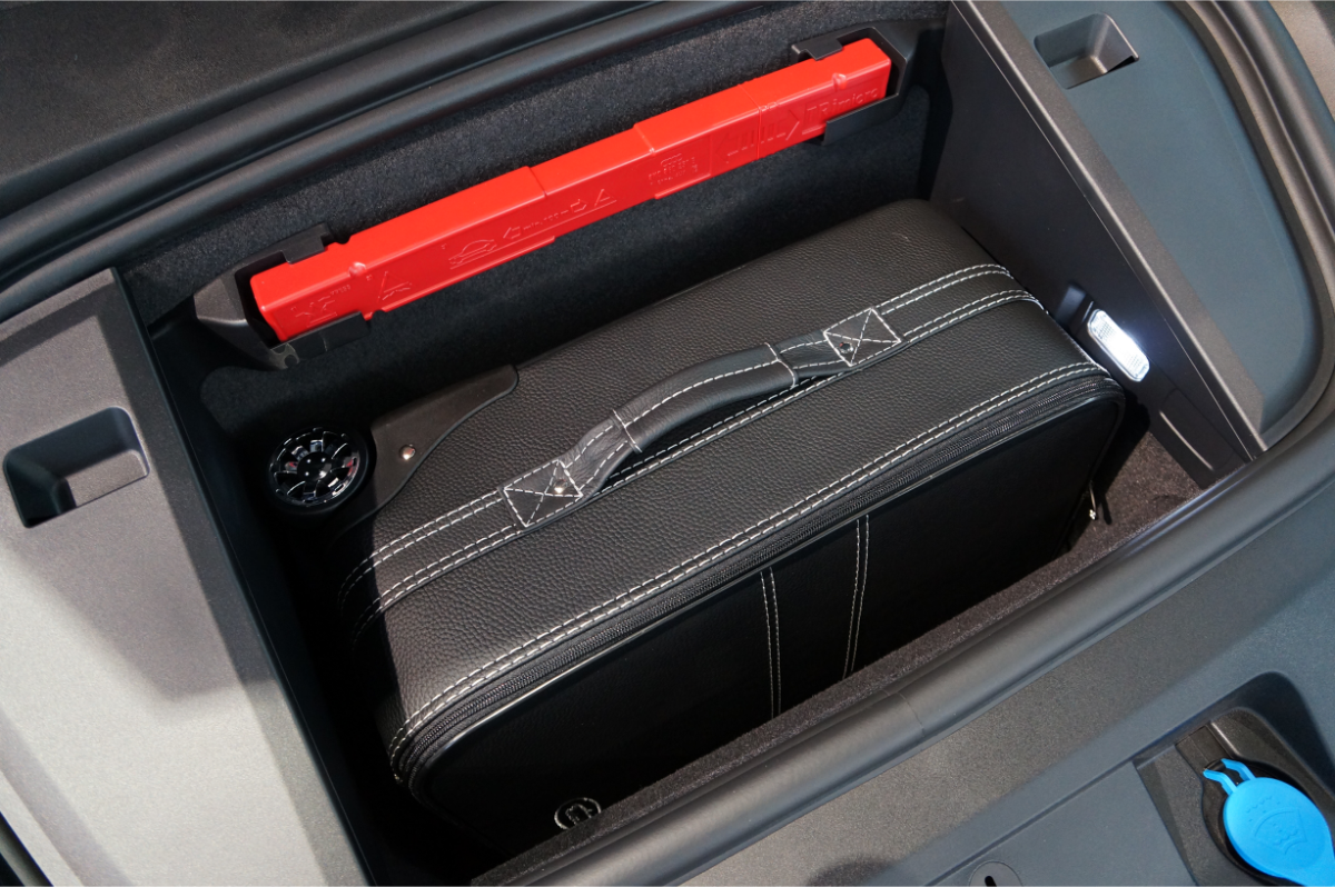 Roadsterbag Auto Koffer für Porsche Taycan front (133F) - Leder / Kunstleder Koffer24