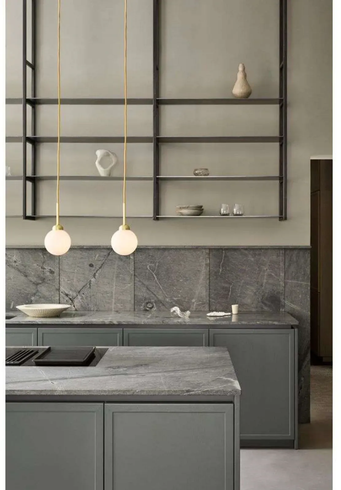 Pendelleuchte Nuura Aps, Apiales 1, dimmbar, Gold / Messing, für Wohnzimmer, Glas, Design - 11.6