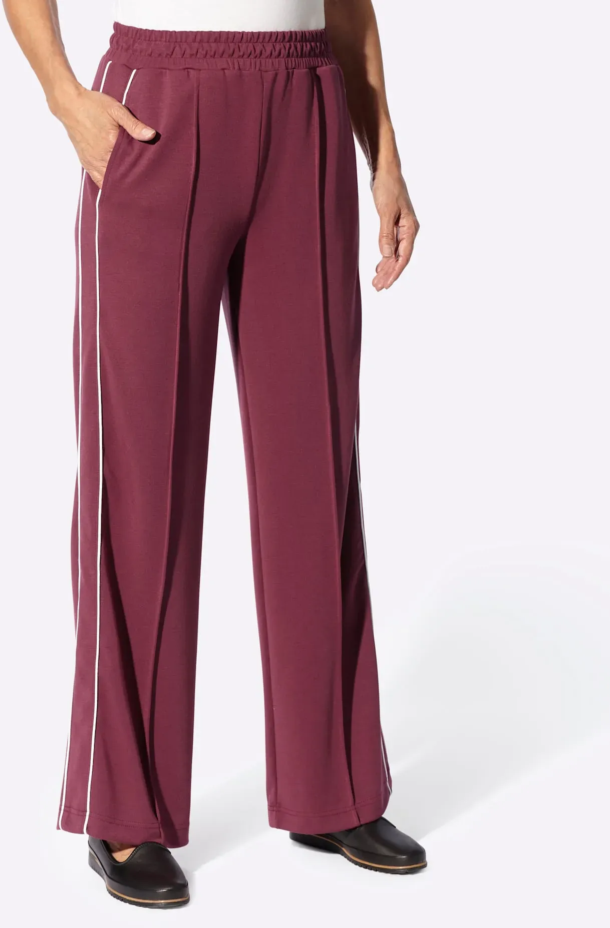 Sweathose INSPIRATIONEN, Damen, Gr. 50, Normalgrößen, lila (bordeaux), 50% Modal, 44% Polyester, 6% Elasthan, unifarben, Hosen Sweathose