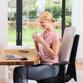 Medisana MC 600 Massagegerät mit extra großer Massagefläche, Massagematte für Rücken, Taille und Schultern, leicht transportierbar, leicht und leise