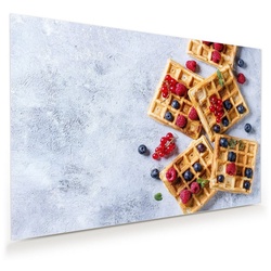 Primedeco Glasbild Wandbild Waffeln mit Beeren mit Aufhängung, Früchte rot 90 cm x 60 cm