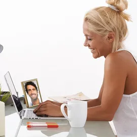 Relaxdays Bilderrahmen 2er Set, 10x15 cm, Passepartout 9x13 cm, Glasscheibe, Fotorahmen zum Stellen & Hinhängen, weiß