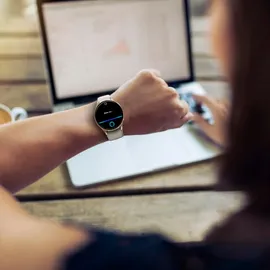 Hama Smartwatch 8900 1.32" beige/gold