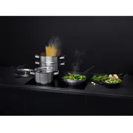AEG Kochgeschirr-Set, zwei Töpfe, Pastaeinsatz und Bratpfanne