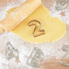 Relaxdays Plätzchen Ausstecher, 36-teiliges Set, Ausstechformen Buchstaben & Zahlen, Keksausstecher Edelstahl, silber