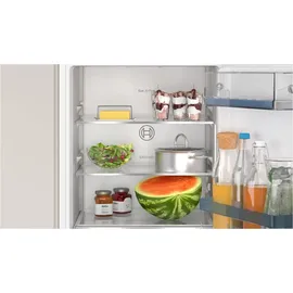 Bosch Serie 4 KIR21EFE0 Einbaukühlschrank (136 l, 874 mm hoch)