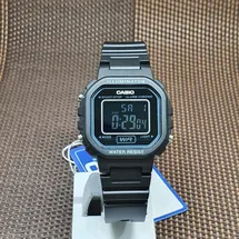 Casio LA-20WH-1BDF Gehäusebreite 33 mm Silikon Schwarz